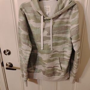 Reflex Men's Camouflage Crewneck Hoodie in Sage and Cream Unisex